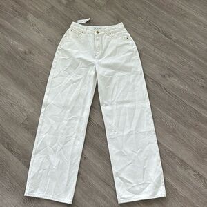 White baggy jeans